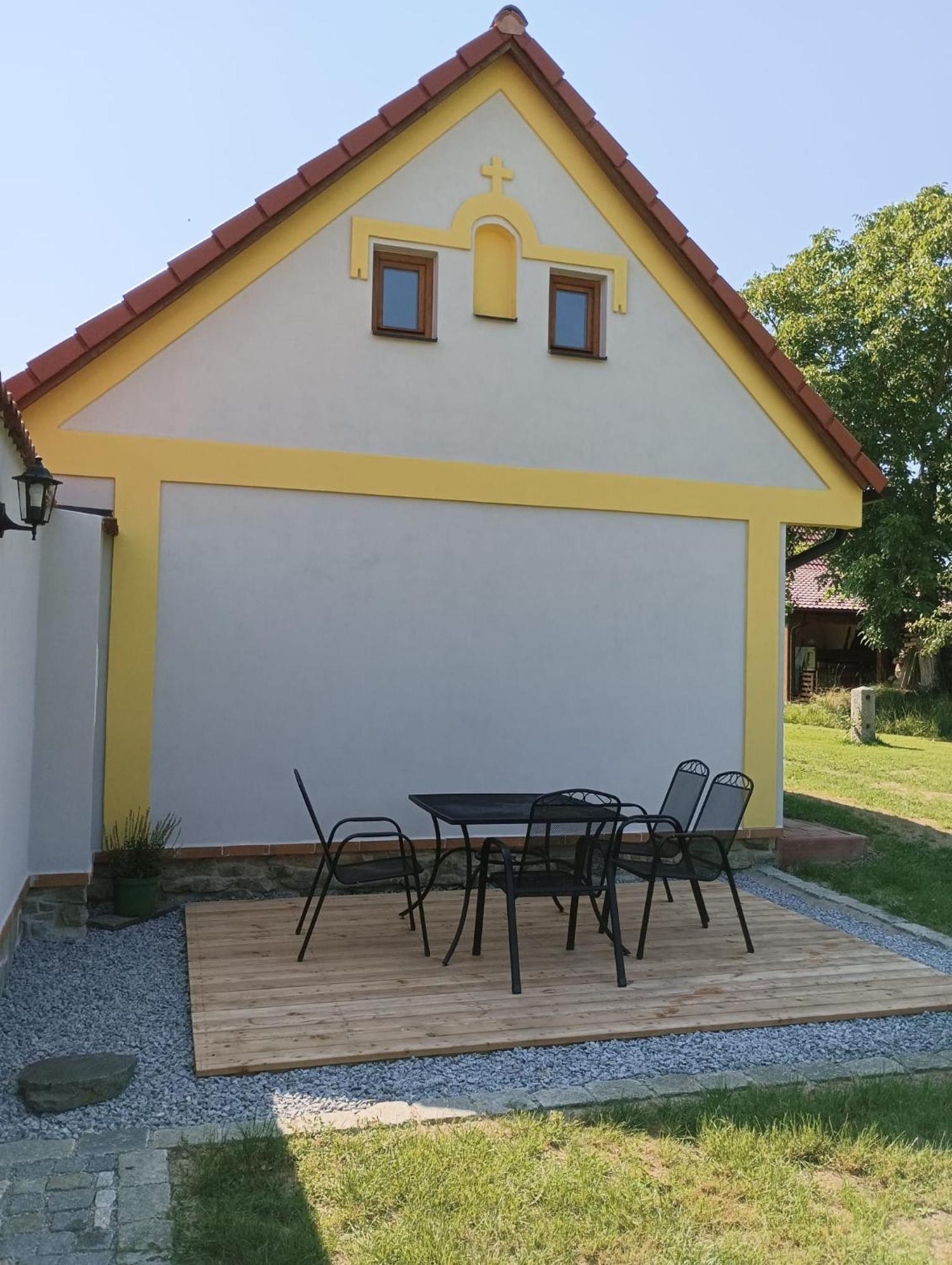 Apartmán na statku Jílovice Exterior foto